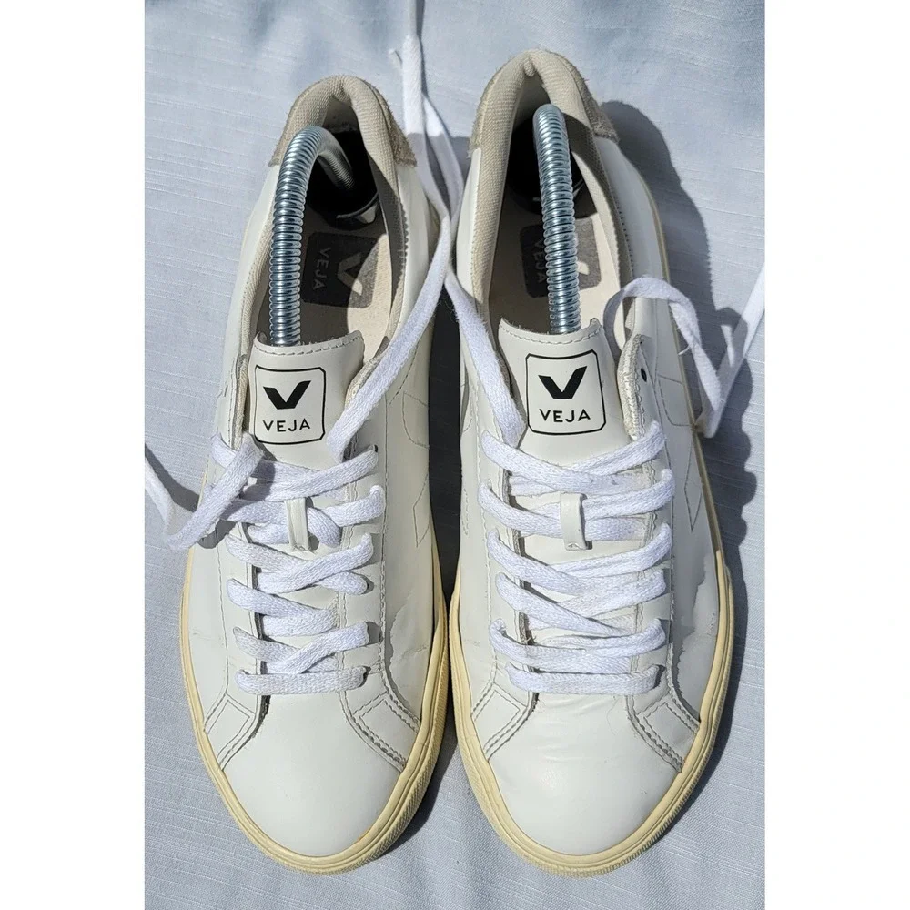 Veja Esplar White Leather Low Top Sneakers Womens 8 Cream Suede Heel Logo
